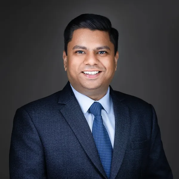 Sumit Garg,  CPA, CA, LPA (Canada), CPA (USA), CA (India), JD (Canada), LLB